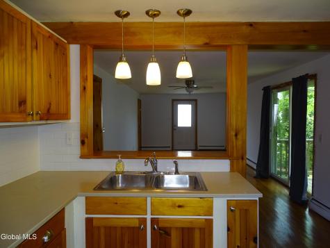 17 Neptune Street Rensselaer NY 12144