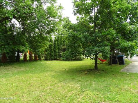 17 Neptune Street Rensselaer NY 12144