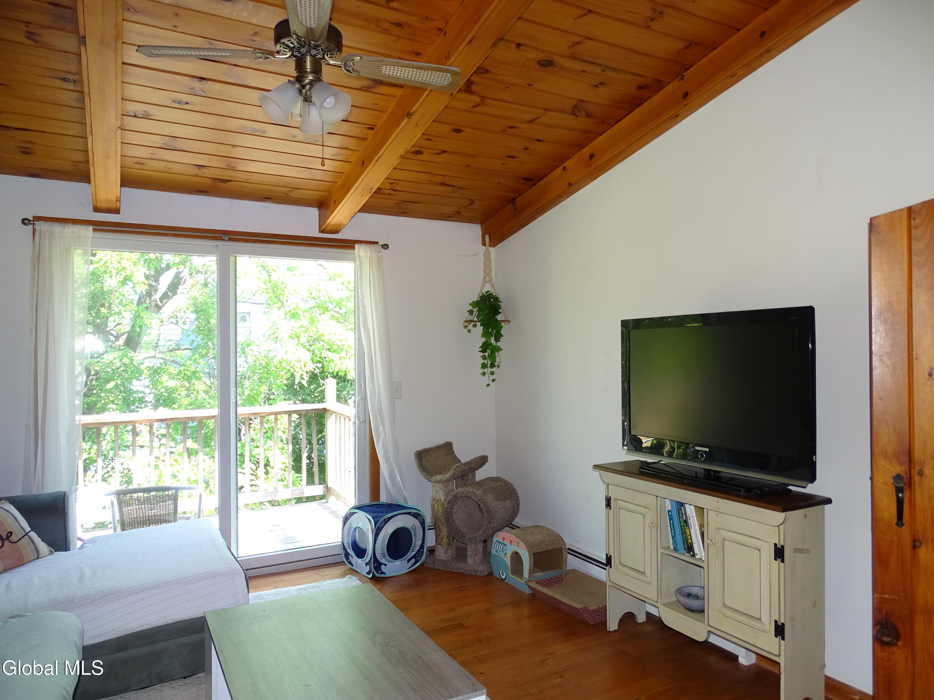 17 Neptune Street Rensselaer NY 12144