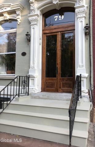 79 Ten Broeck Street Albany NY 12210