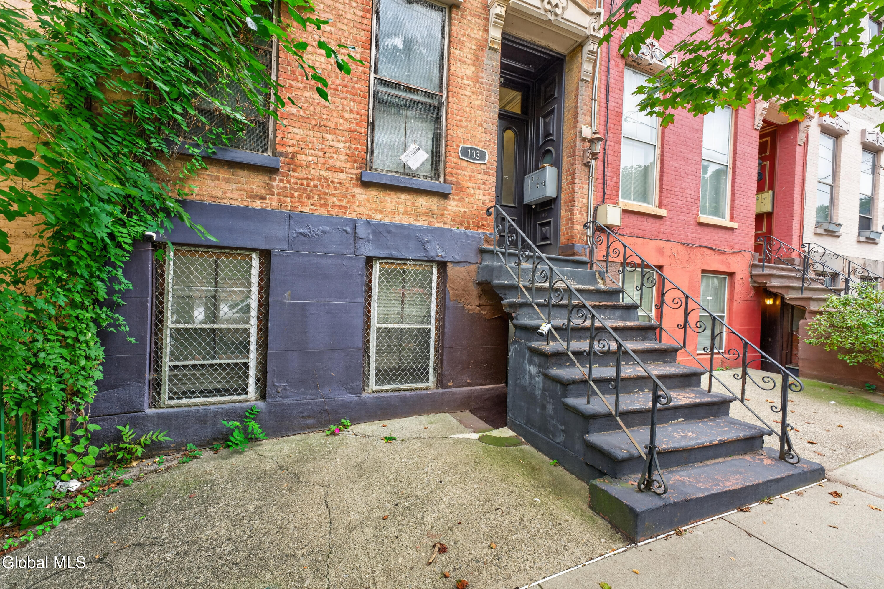 103 Ten Broeck Street Albany NY 12210