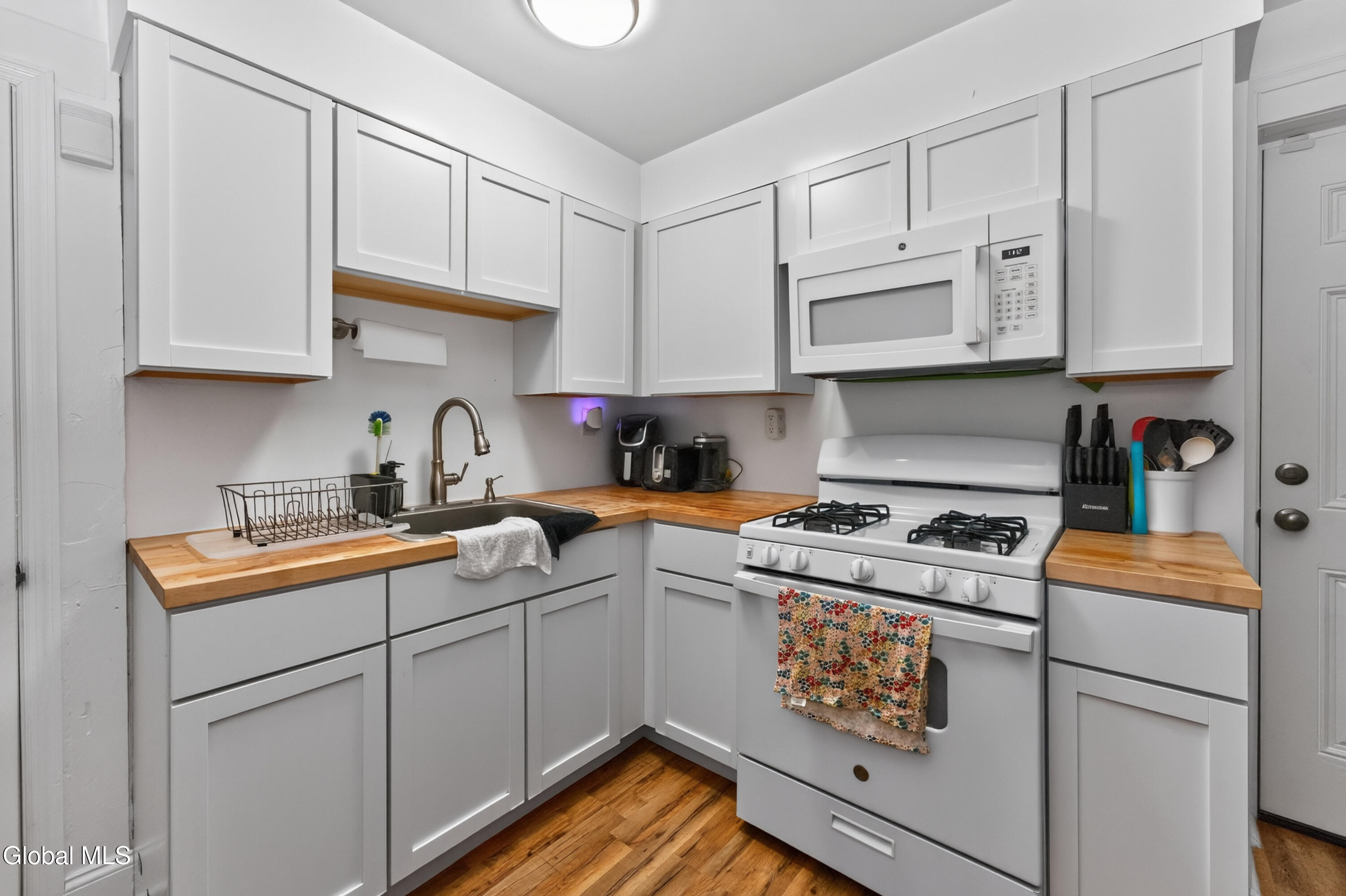 103 Ten Broeck Street Albany NY 12210
