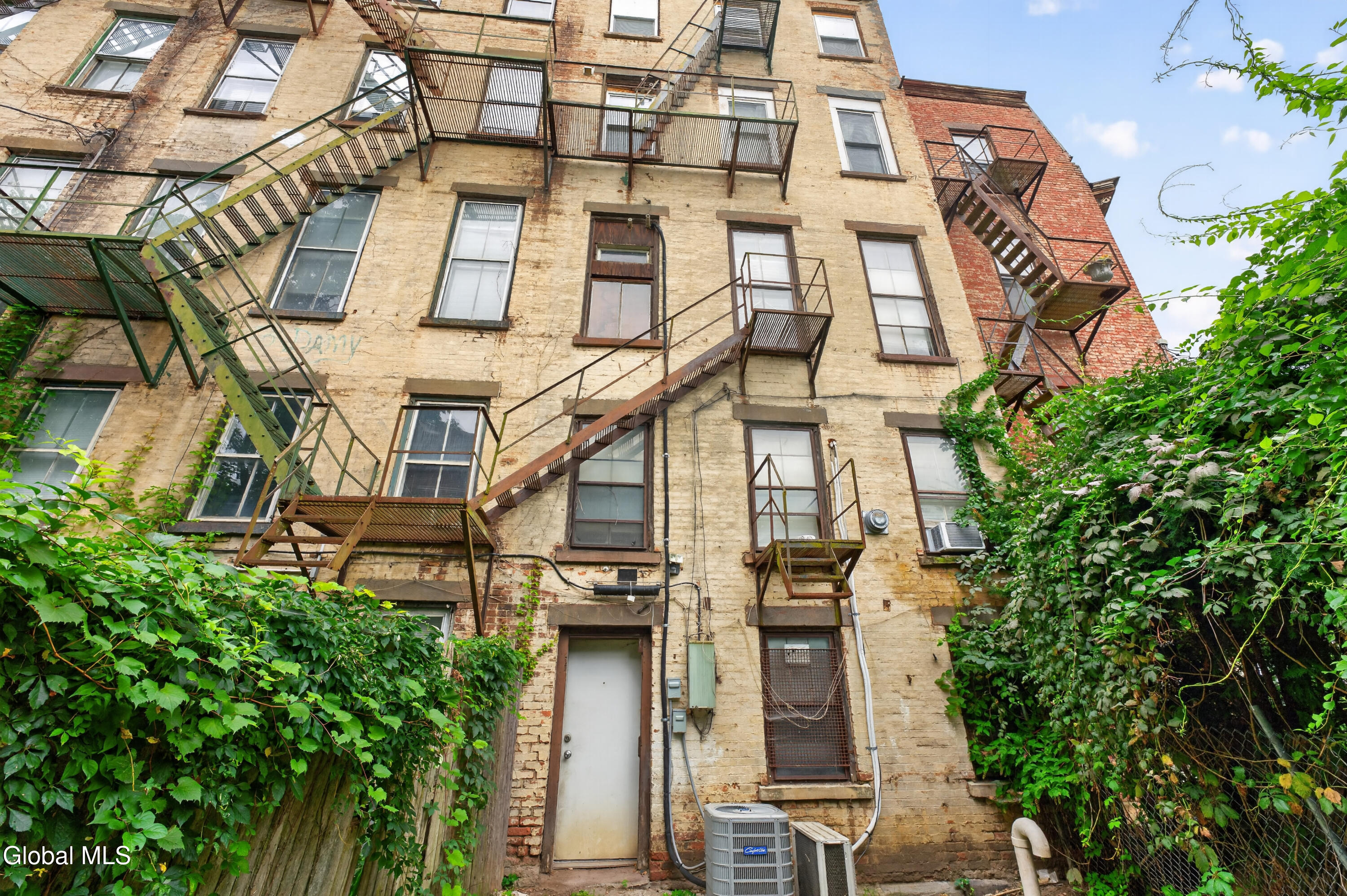 103 Ten Broeck Street Albany NY 12210