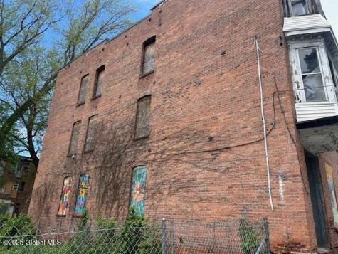 3209 7th Avenue Troy NY 12180
