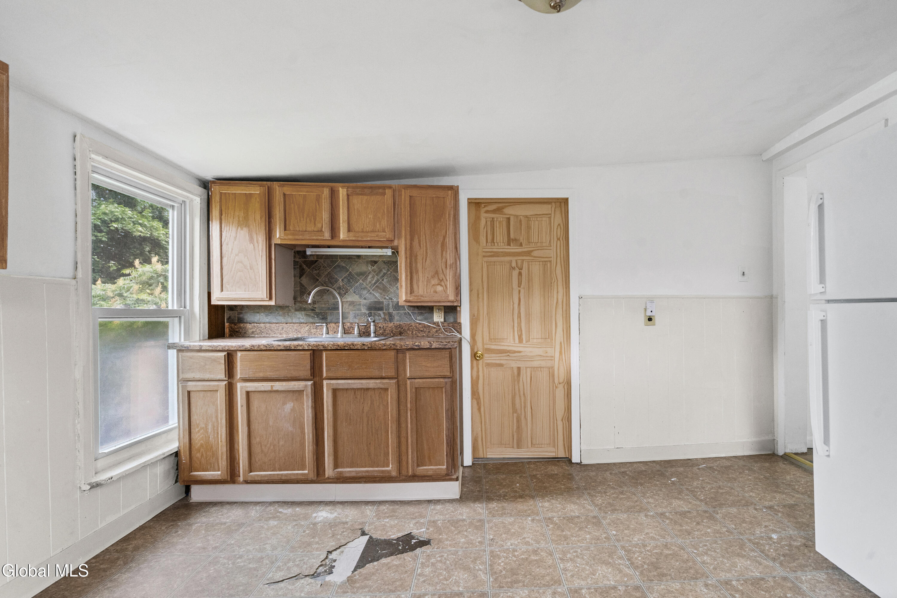 6 Hill Street Waterford NY 12188