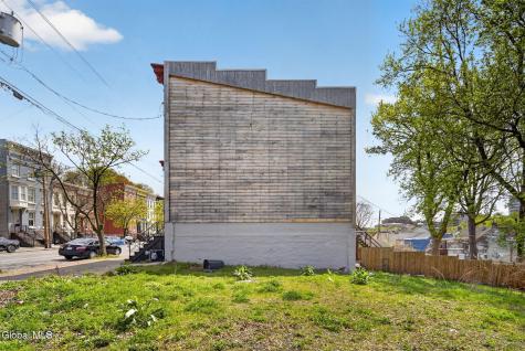 192 Clinton Avenue Albany NY 12210
