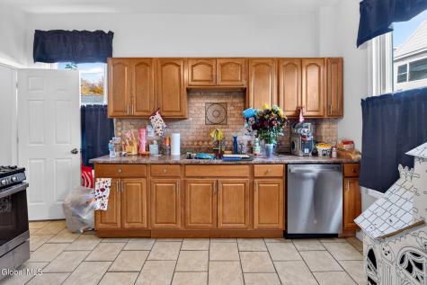 1011 19th Street Watervliet NY 12189