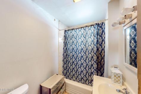 1315 Van Cortland Street Schenectady NY 12303