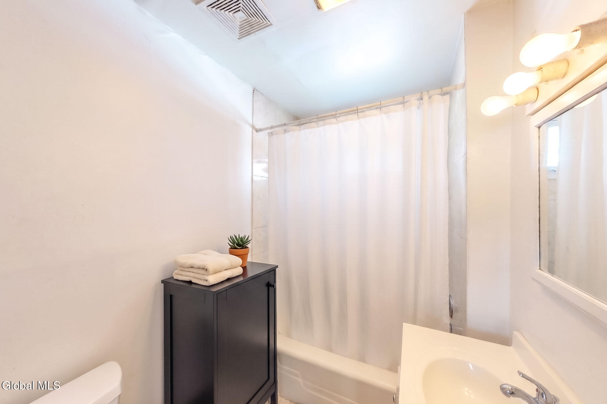 1315 Van Cortland Street Schenectady NY 12303