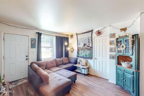 1315 Van Cortland Street Schenectady NY 12303