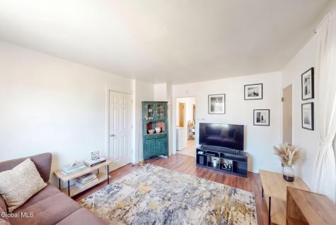 1315 Van Cortland Street Schenectady NY 12303