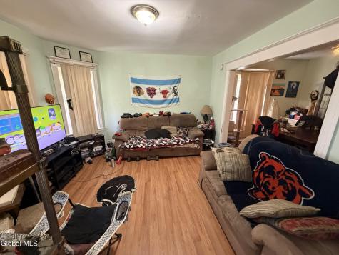 131 Furman Street Schenectady NY 12304
