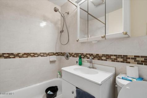 131 Furman Street Schenectady NY 12304