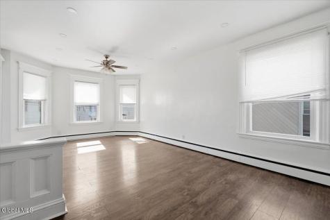 131 Furman Street Schenectady NY 12304