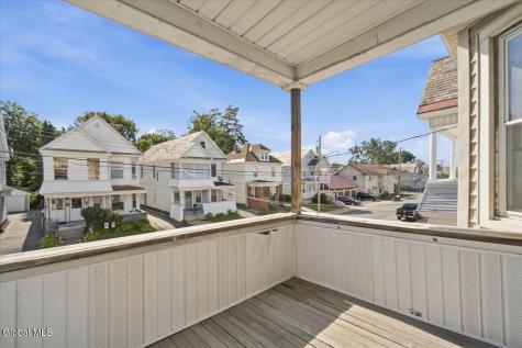 131 Furman Street Schenectady NY 12304