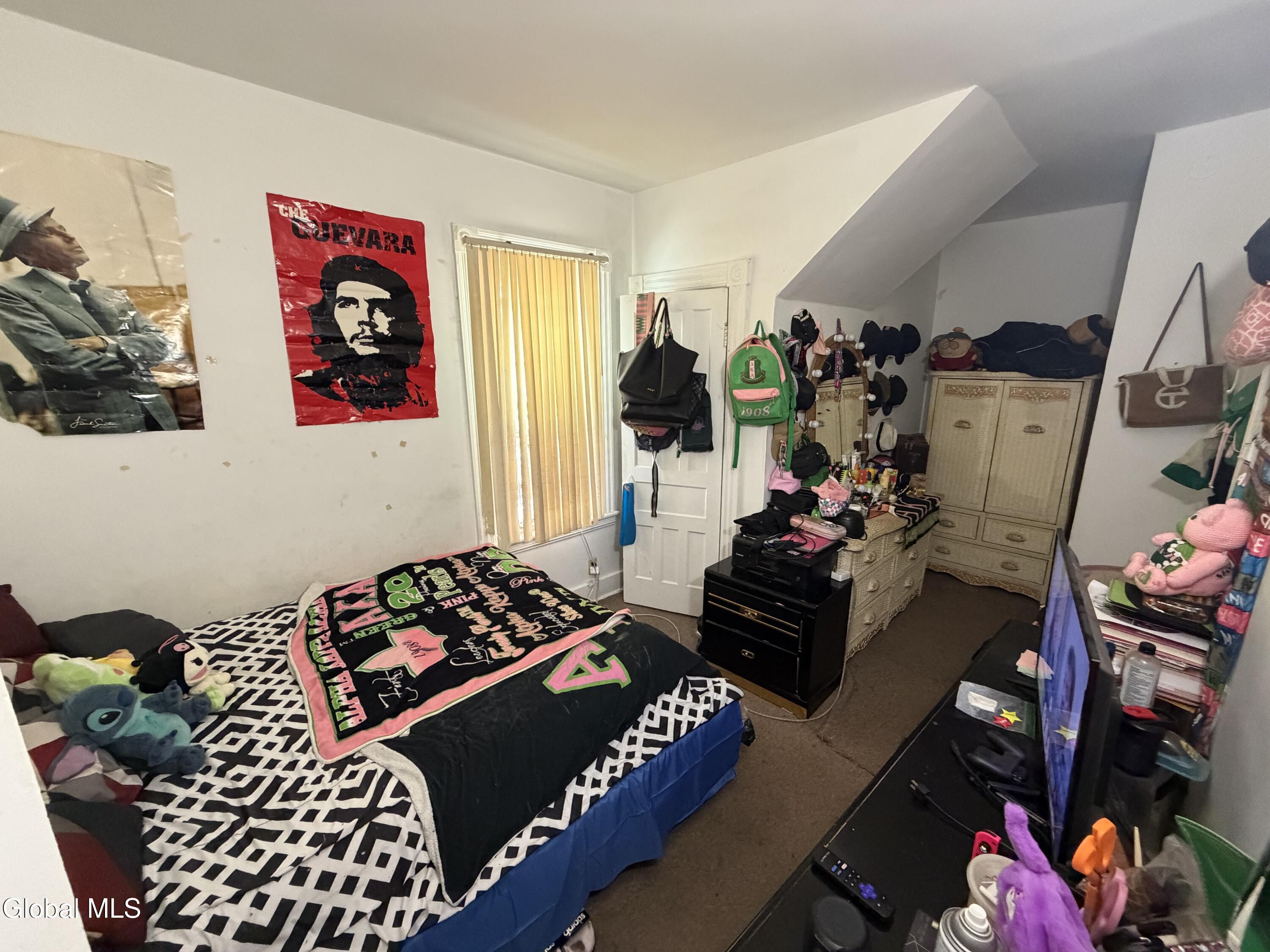 131 Furman Street Schenectady NY 12304