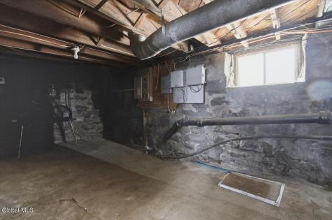 131 Furman Street Schenectady NY 12304