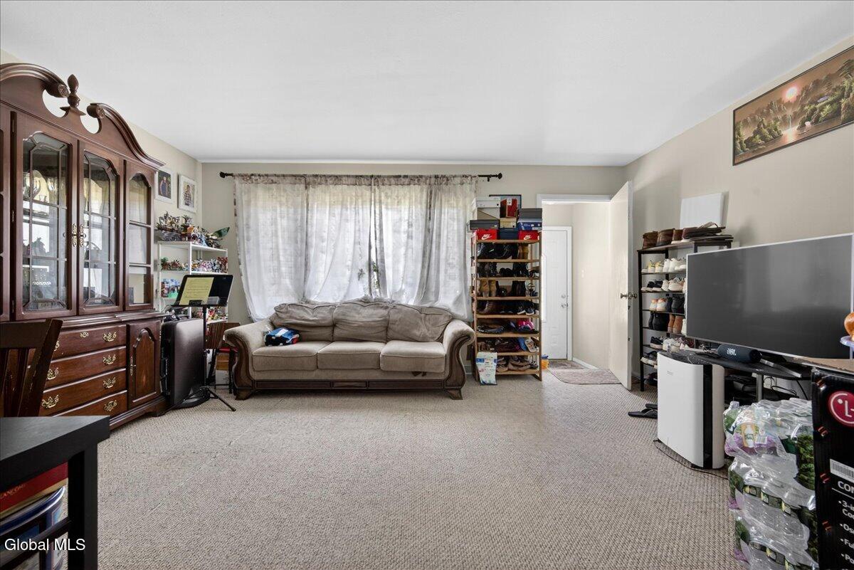 5 Deer Path Drive Colonie NY 12205