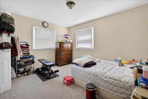 5 Deer Path Drive Colonie NY 12205