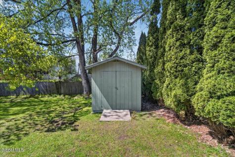 5 Deer Path Drive Colonie NY 12205