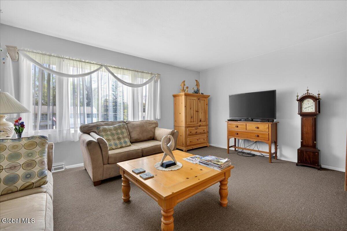 5 Deer Path Drive Colonie NY 12205