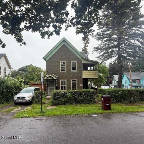 58 3rd Street Gloversville NY 12078