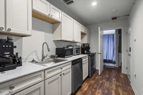 402 Broadway Albany NY 12207
