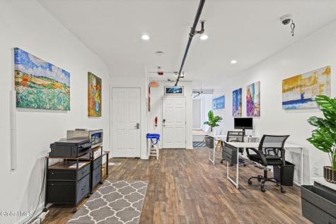 402 Broadway Albany NY 12207