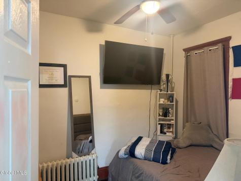 18.5 Dudley Heights Albany NY 12210