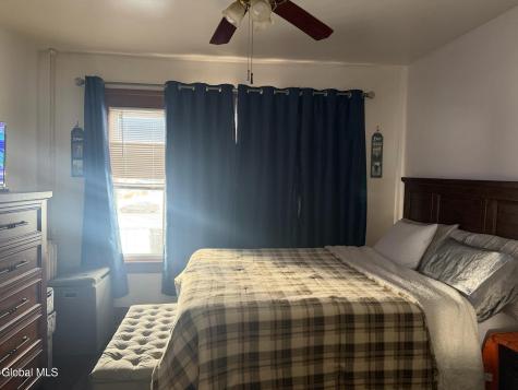 18.5 Dudley Heights Albany NY 12210