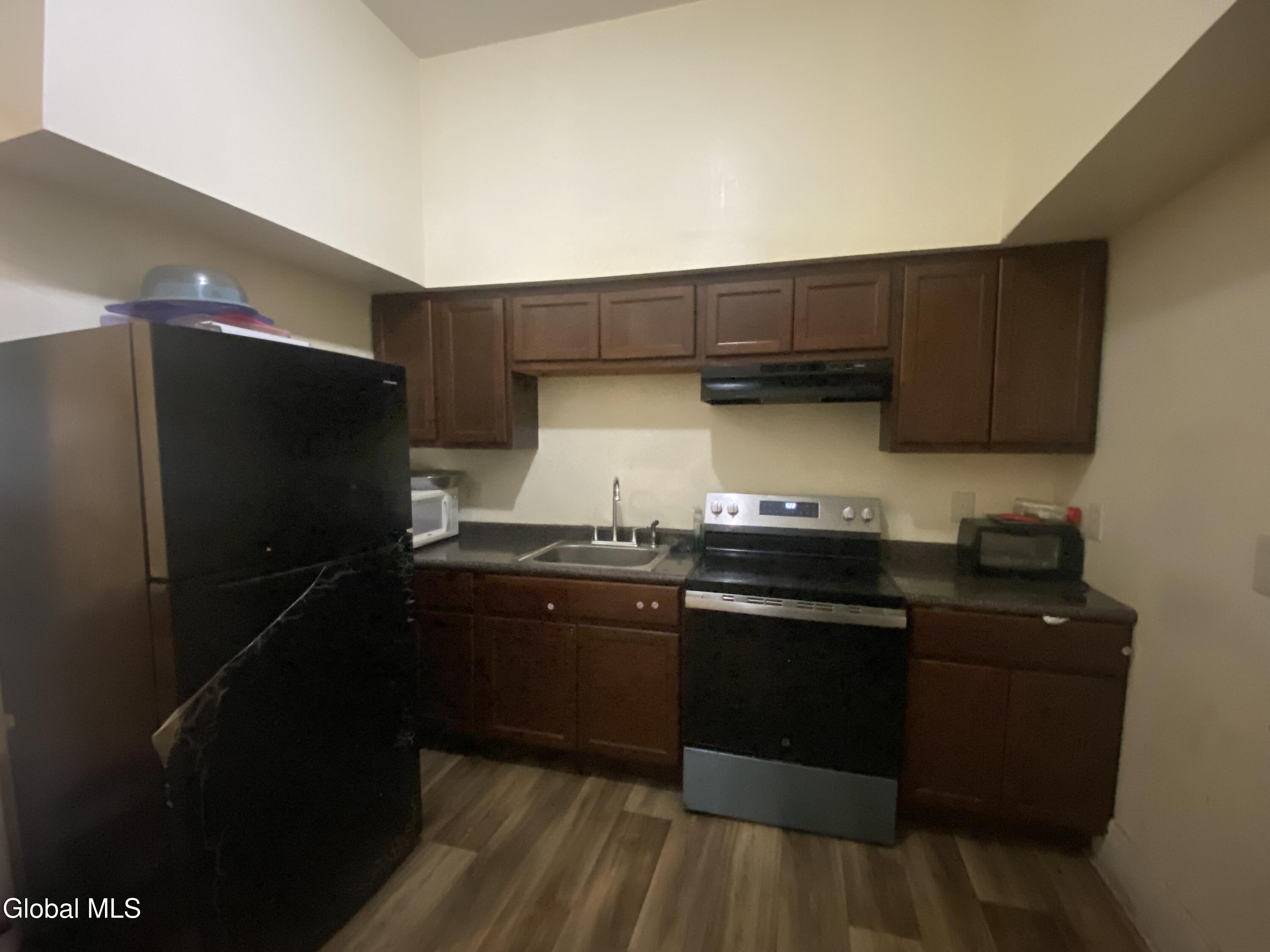 144 Broad Street Albany NY 12202