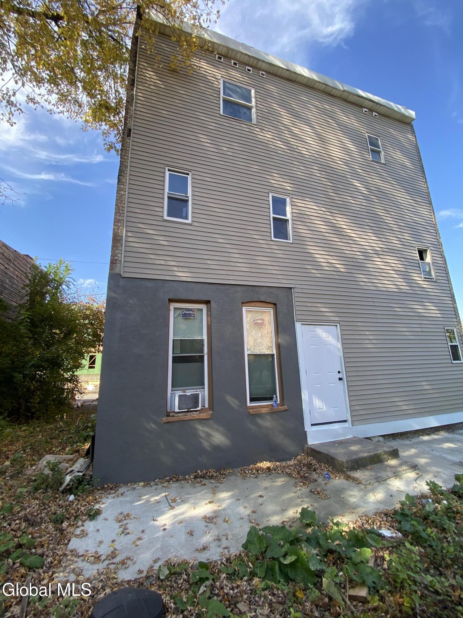 144 Broad Street Albany NY 12202