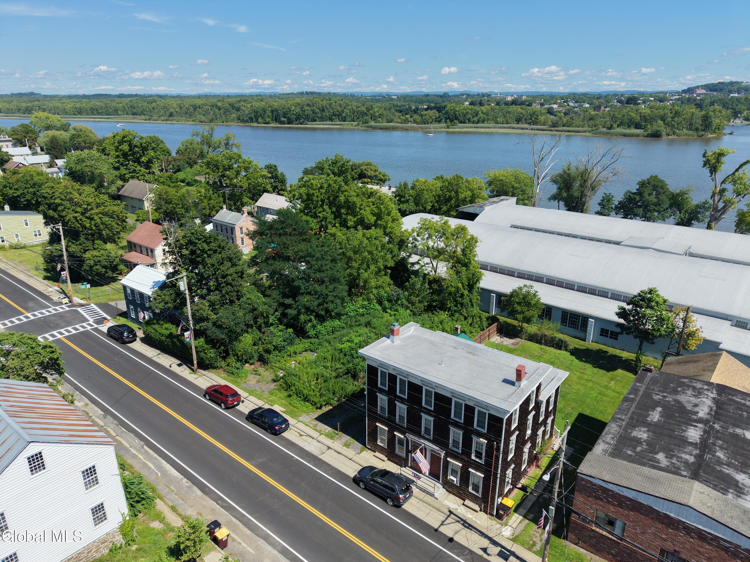 31-33 S Washington Street Athens NY 12015