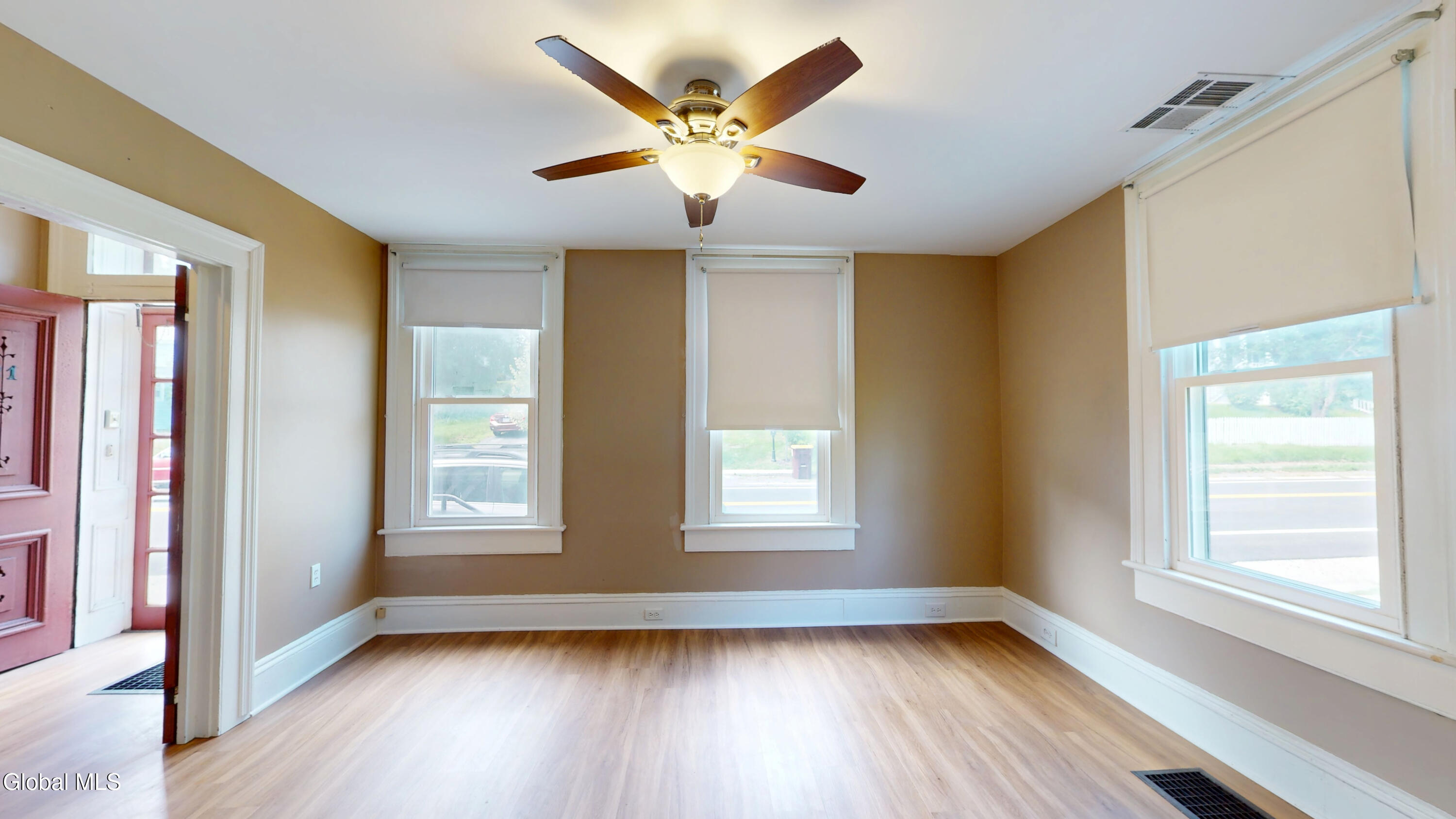 31-33 S Washington Street Athens NY 12015
