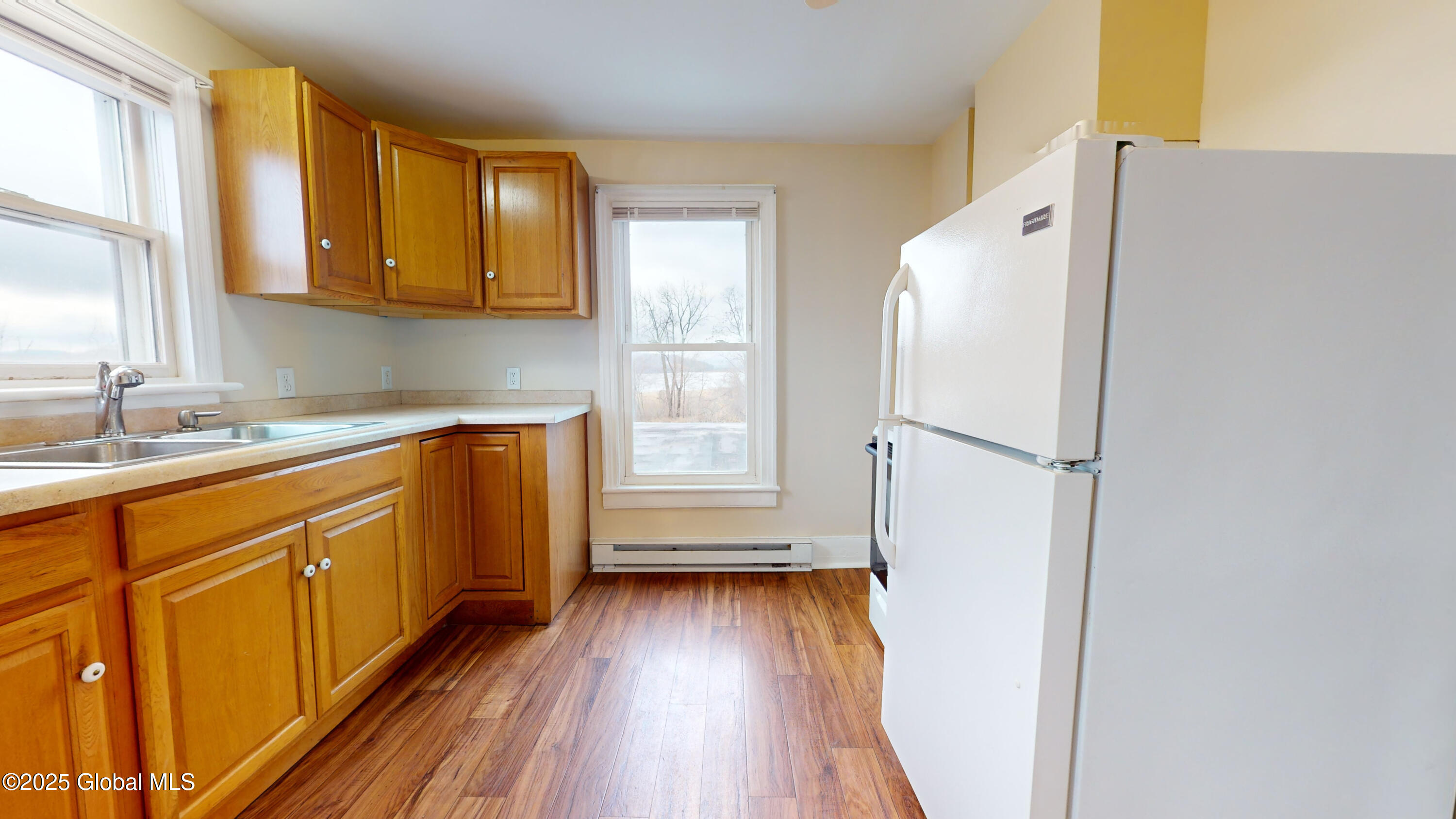 31-33 S Washington Street Athens NY 12015