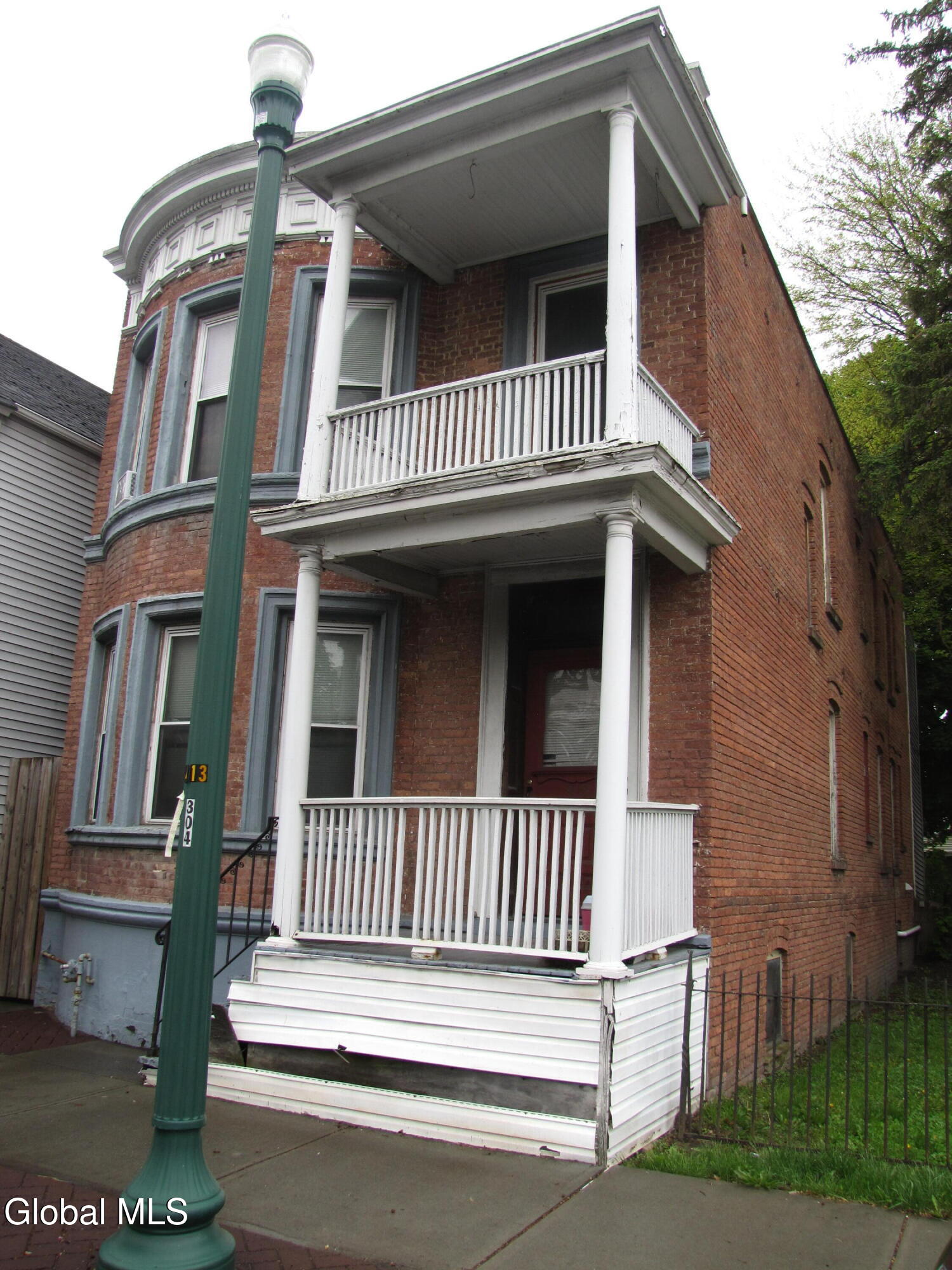 413 5th Avenue Troy NY 12182