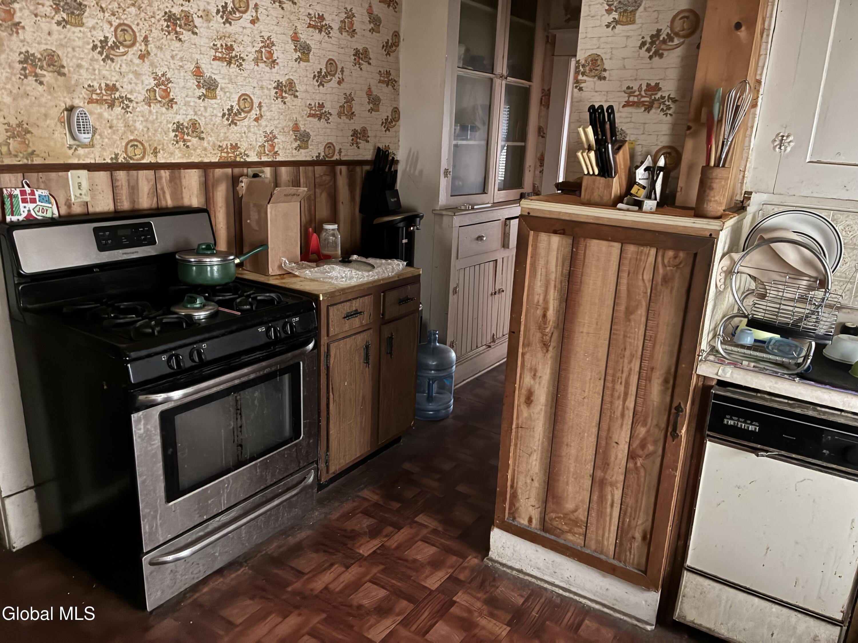 1355 Pleasant Street Schenectady NY 12303