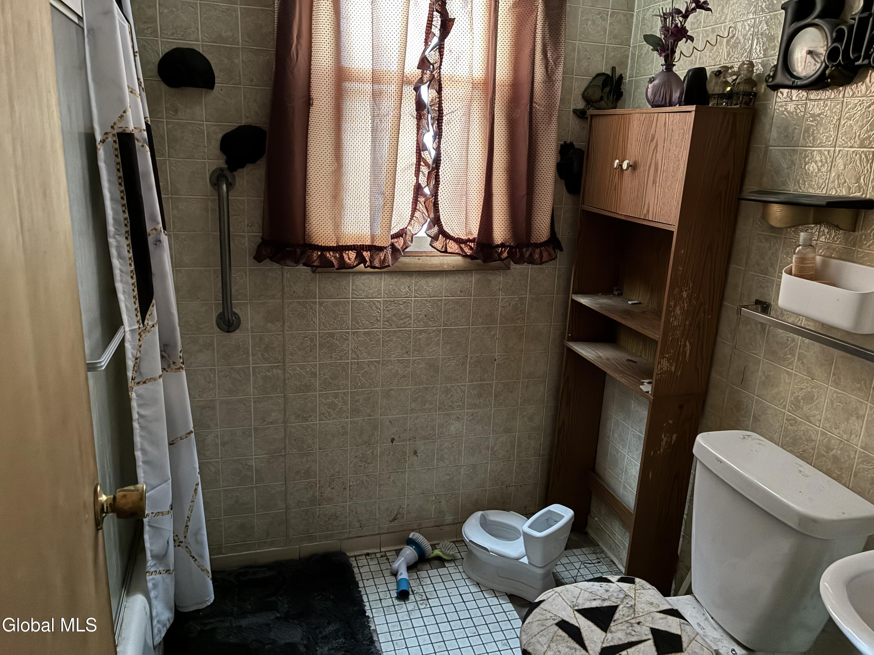 1355 Pleasant Street Schenectady NY 12303