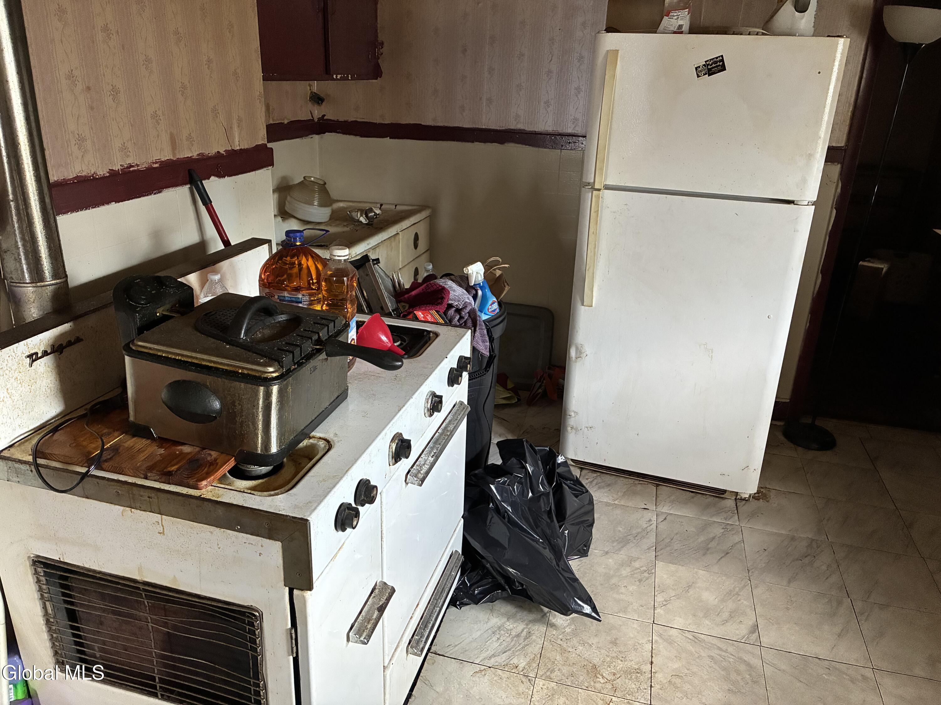 1355 Pleasant Street Schenectady NY 12303