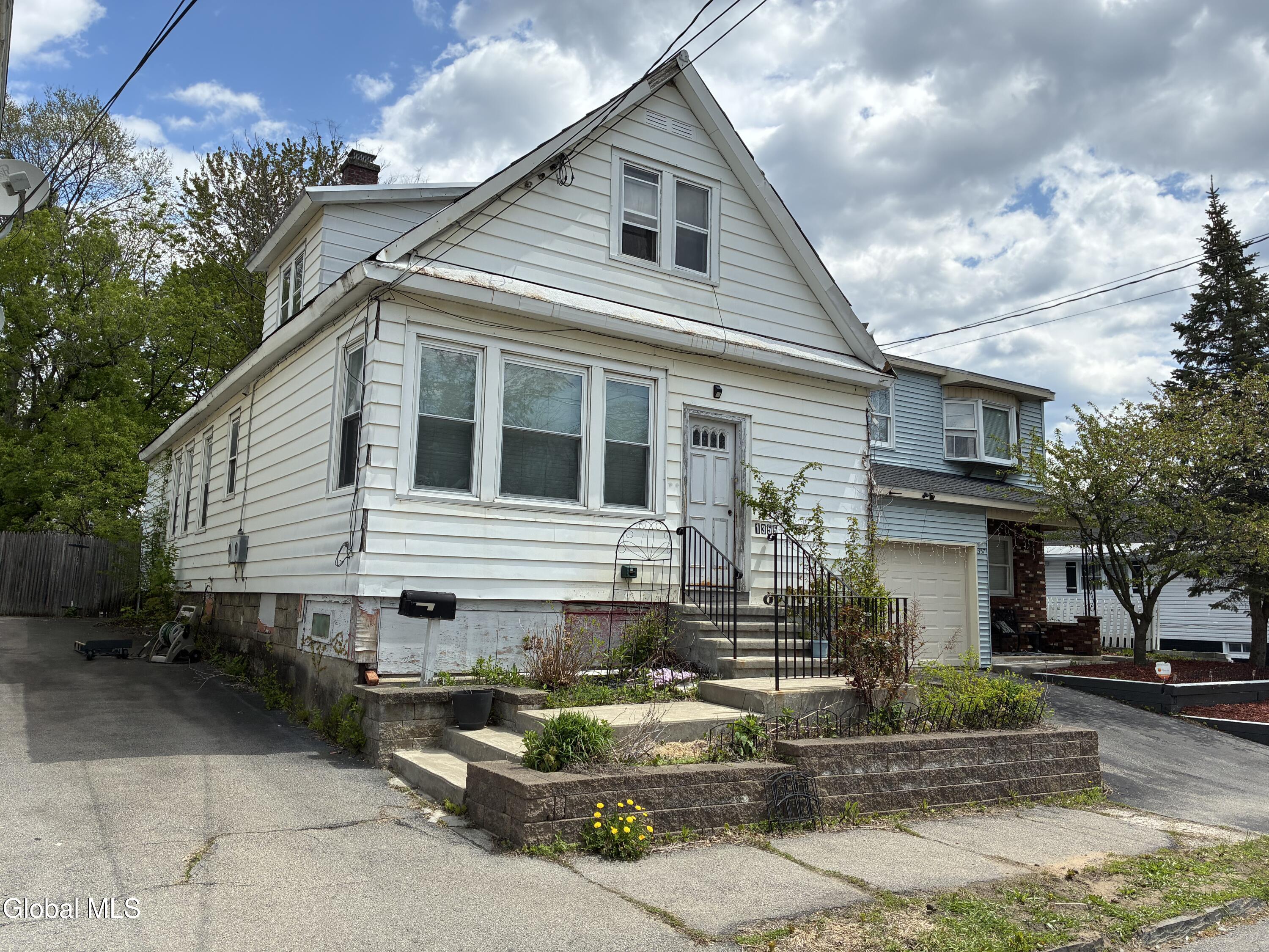 1355 Pleasant Street Schenectady NY 12303