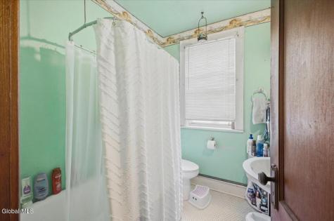 32 Colby Street Albany NY 12206