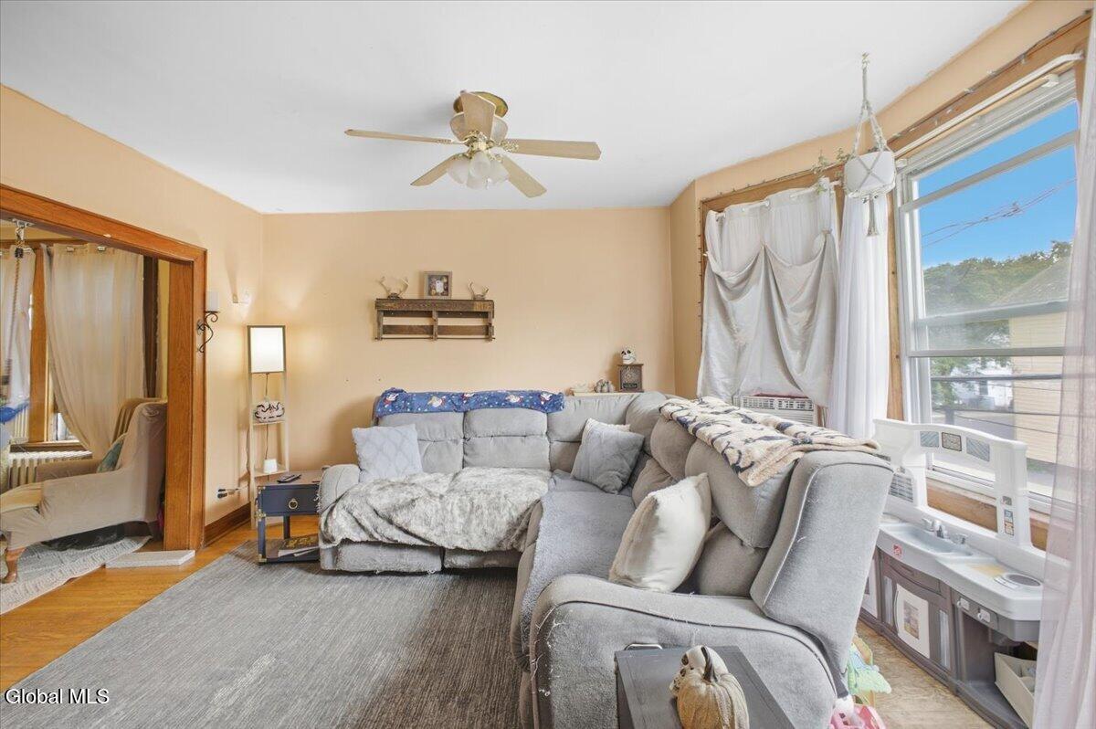 32 Colby Street Albany NY 12206