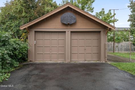 4 Sparkill Avenue Albany NY 12209
