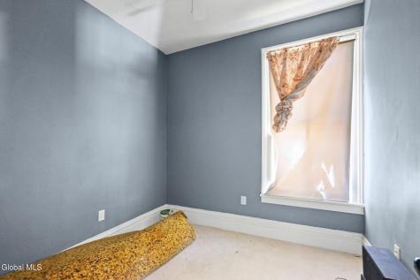 865 4th Avenue Troy NY 12182