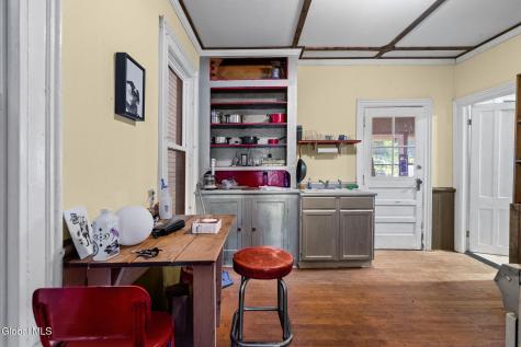 865 4th Avenue Troy NY 12182