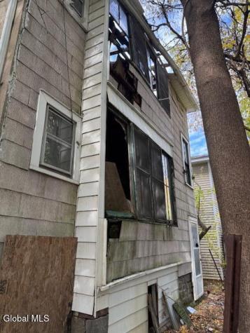19 Raymo Street Albany NY 12209