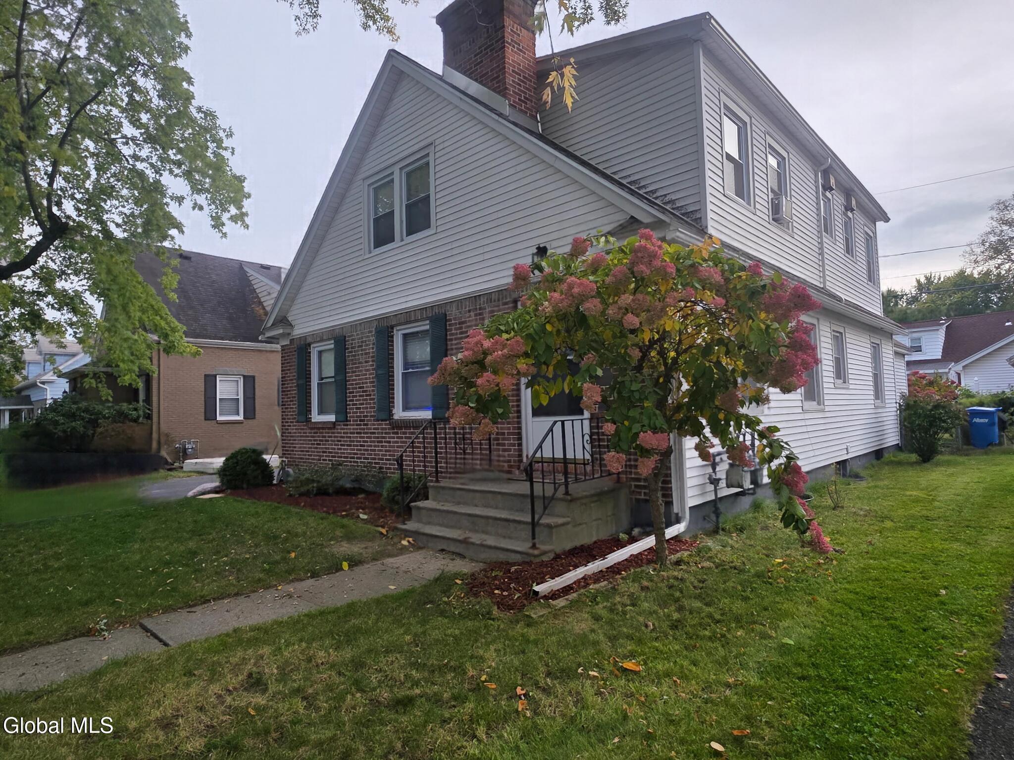 5 Berncliff Avenue Albany NY 12208