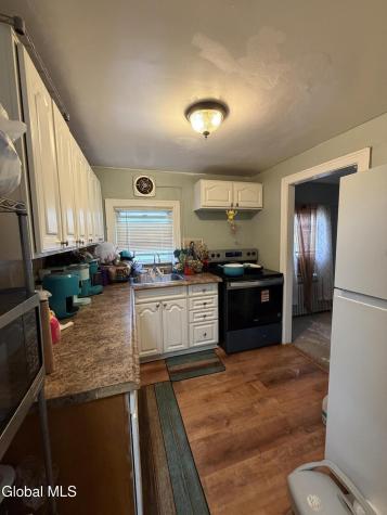 5 Berncliff Avenue Albany NY 12208