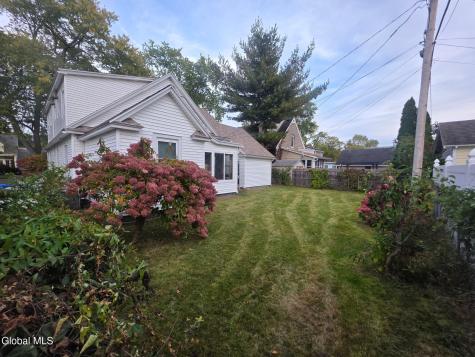 5 Berncliff Avenue Albany NY 12208