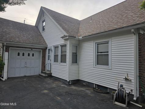 5 Berncliff Avenue Albany NY 12208